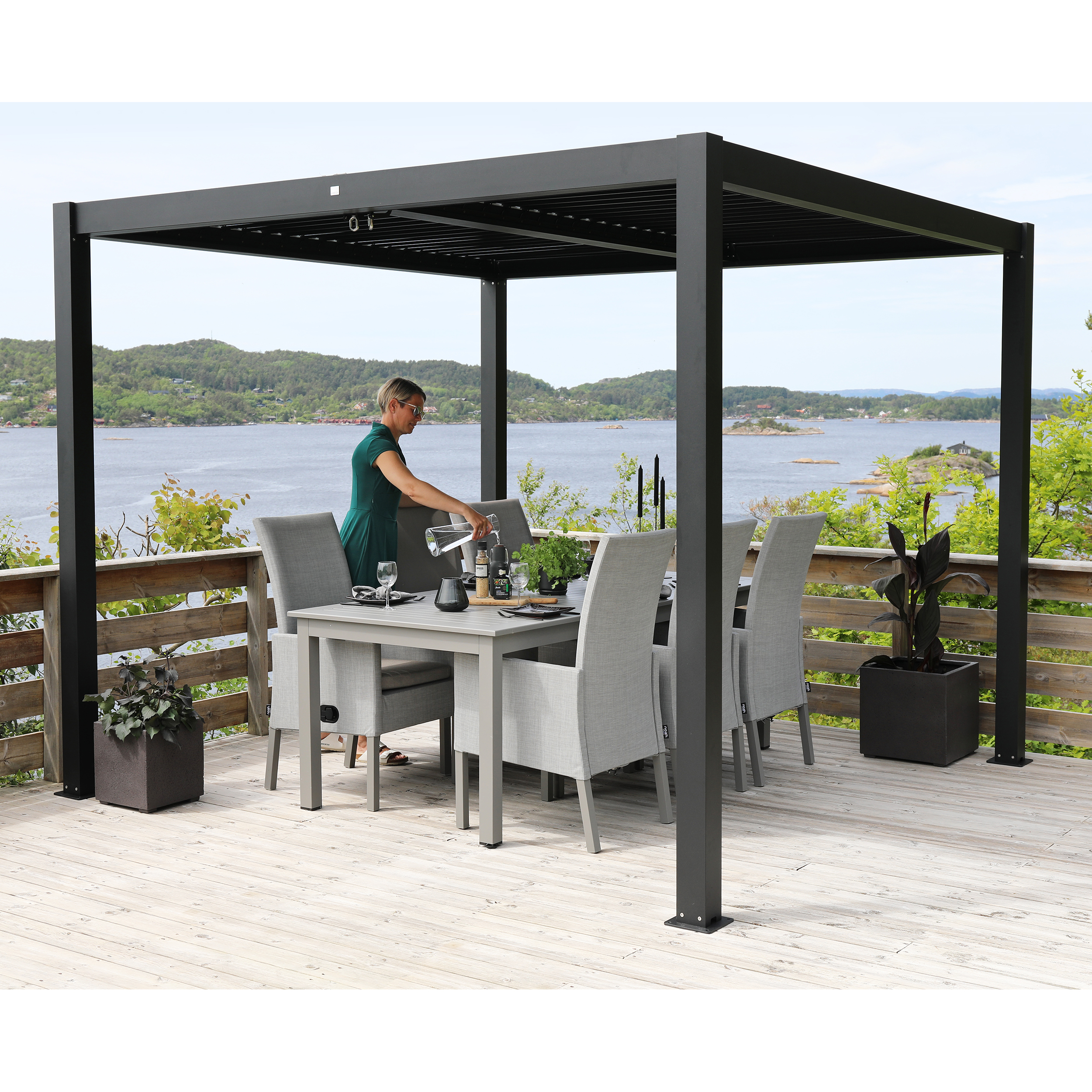 Rkc Pergola 290x290  I Pulverlakkert Sort Matt Aluminium, Med Justerbare Lameller I Tak
